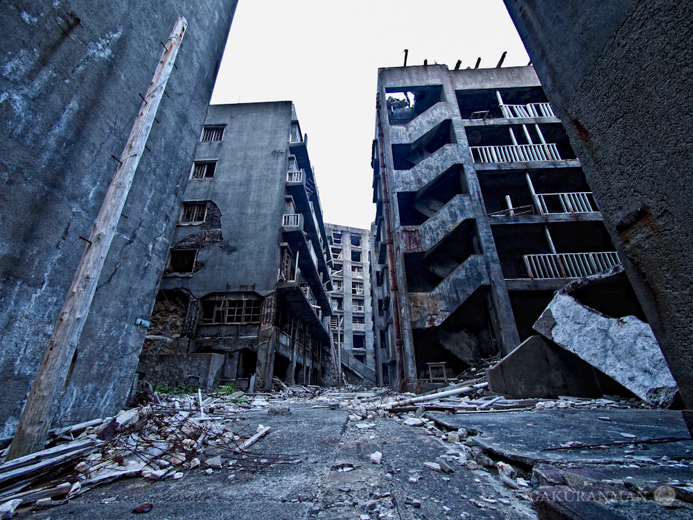 hashima-gunkanjima-gakuranman5 hashima-gunkanjima-gakuranman5